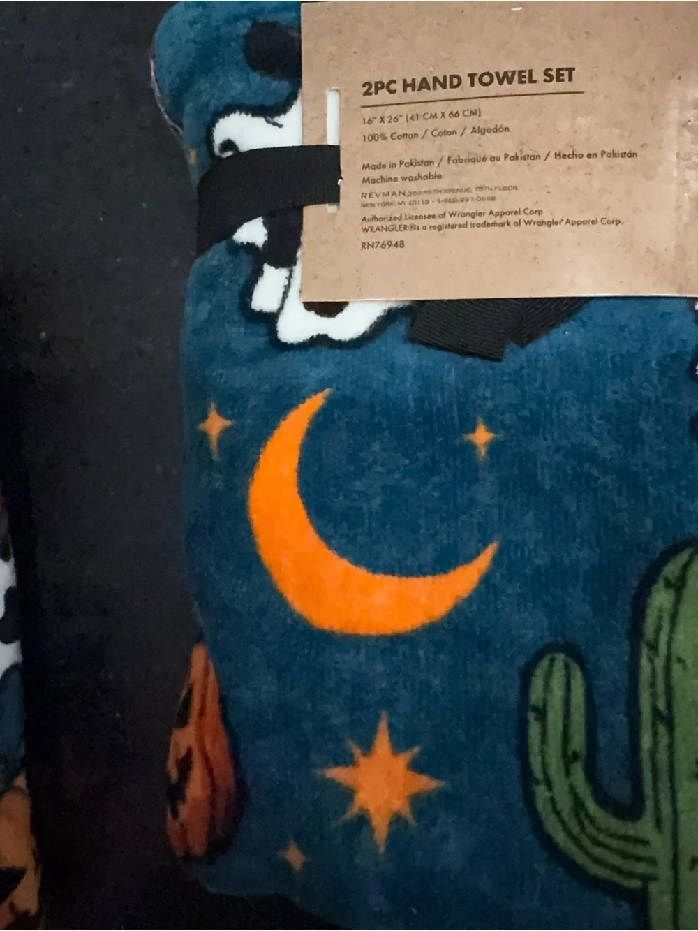 NEW WRANGLER 2 HAND TOWEL RICH NAVY BLUE HALLOWEEN WESTERN GHOST CACTUS THEME